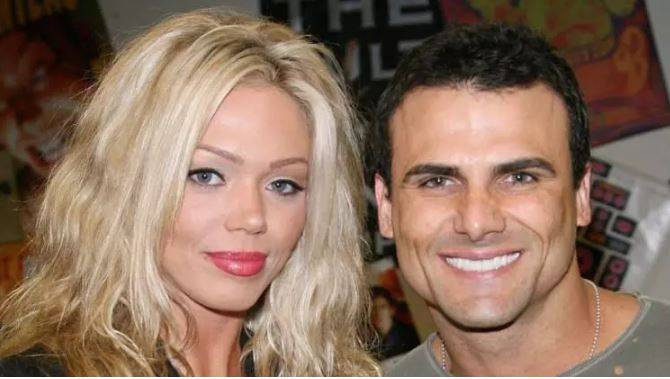 Ünlü model Loni Willison ön dişleri dökük yine çöp toplarken görüntülendi - Resim: 52